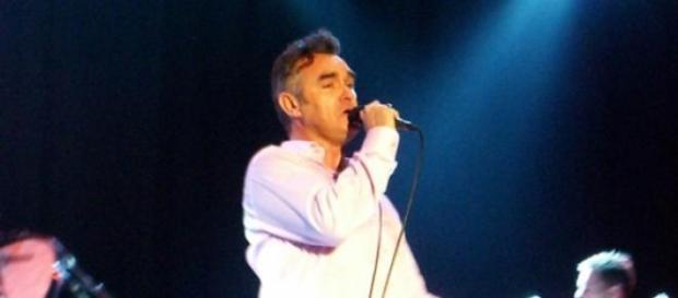 Morrissey planeiar gravar novo álbum em 2015. Morrissey planeiar gravar novo álbum em 2015.