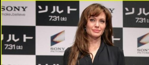 Angelina Jolie "consentida y mala actriz".
