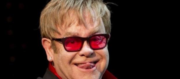 Elthon Jonh a días que casarse Elthon Jonh a días que casarse