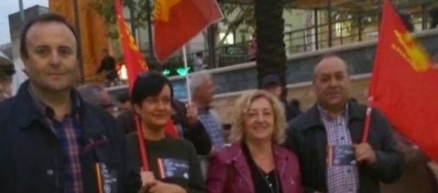 líder de IU da un puñetazo a uno de Podemos líder de IU da un puñetazo a uno de Podemos