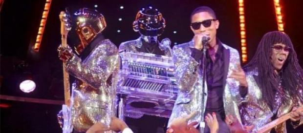 Pharrell Williams et les Daft Punk Pharrell Williams et les Daft Punk