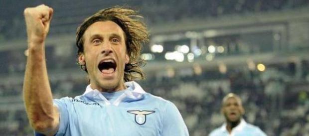 Stefano Mauri autore di una doppietta Stefano Mauri autore di una doppietta