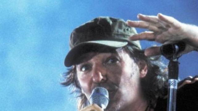 Vasco Rossi, nuove date al Tour 2015.