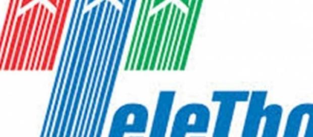 Affari Tuoi Telethon, vip per la Maratona. Affari Tuoi Telethon, vip per la Maratona.