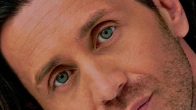 Povia rinuncia all'Isola dei Famosi: 'no grazie!'