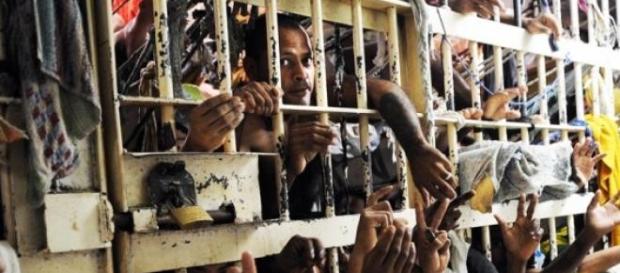 Cadeia superlotada, o inferno é aqui Cadeia superlotada, o inferno é aqui