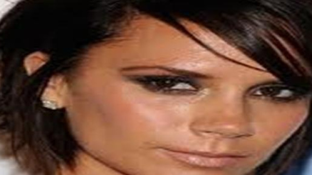 Ecco il make up per capelli corti.