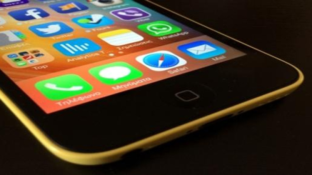 iPhone 6S vs Galaxy S6, Apple vuole stupire