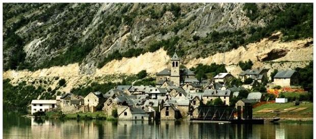 Lanuza, Huesca, (España). Lanuza, Huesca, (España).