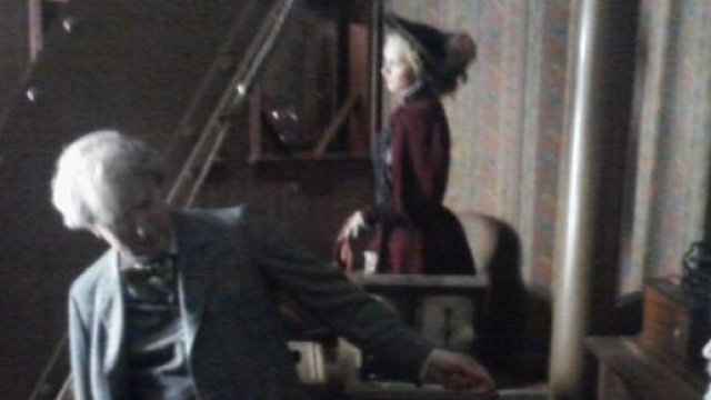 A destra il manichino dell'ingegner Eiffel