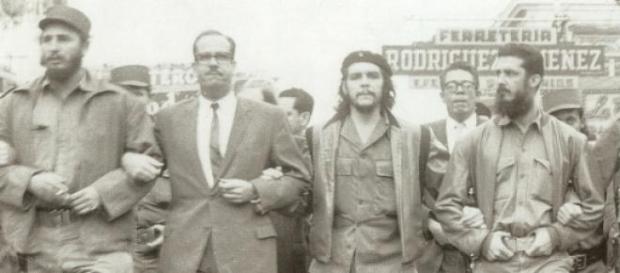 Anni 60, Che Guevara e Fidel Castro in marcia Anni 60, Che Guevara e Fidel Castro in marcia