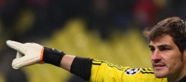 Casillas vuelve a marcar diferencias Casillas vuelve a marcar diferencias