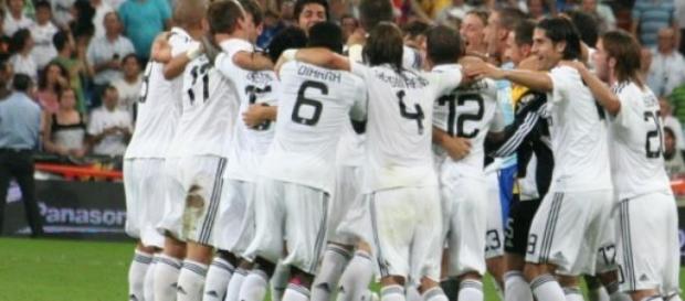 El R. Madrid vence por 4-0 al Cruz Azul El R. Madrid vence por 4-0 al Cruz Azul