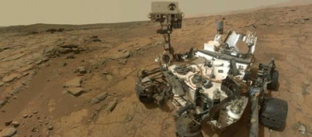 Il rover della Nasa Curiosity "al lavoro" su Marte Il rover della Nasa Curiosity "al lavoro" su Marte