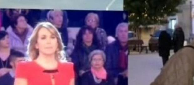 La scena della farsa di Pomeriggio 5 La scena della farsa di Pomeriggio 5