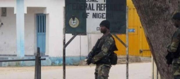 Les forces armées camerounaises en alerte Les forces armées camerounaises en alerte