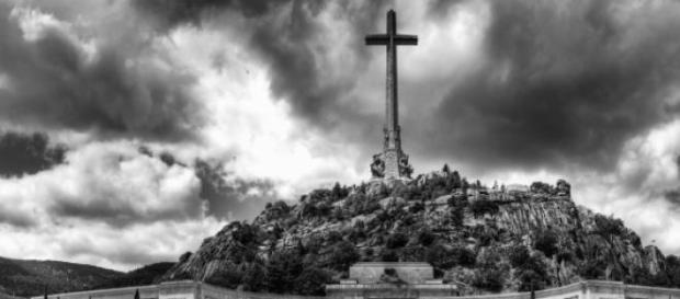 PP: El monumento no tiene connotaciones políticas PP: El monumento no tiene connotaciones políticas
