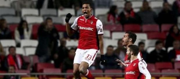 Aderlan Santos fez o primeiro golo do SC Braga Aderlan Santos fez o primeiro golo do SC Braga