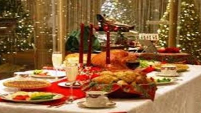 Tavola per pranzo di natale.