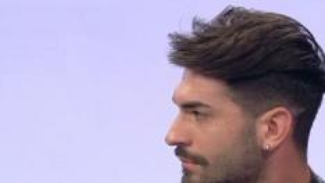 Oggi a Uomini e donne la segnalazione su Vincenzo