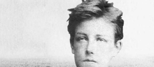 El poeta Arthur Rimbaud y su presente imponente El poeta Arthur Rimbaud y su presente imponente
