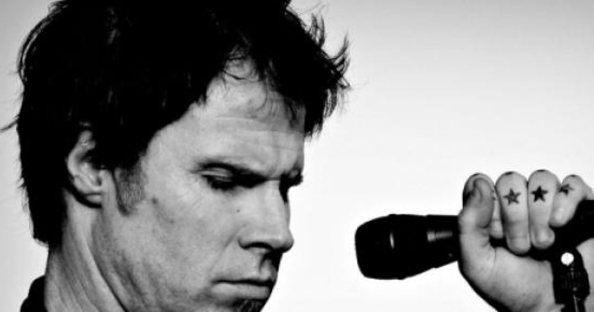 25/17 вокалист. Солист ест. Михаил горшенёв нашествие 2001. Князь король и шут сериал. Солист ест.