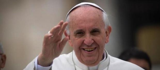 El Papa denuncia los males de la Curia. El Papa denuncia los males de la Curia.