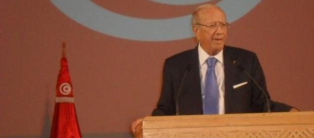 Essebsi président tunisien? Essebsi président tunisien?