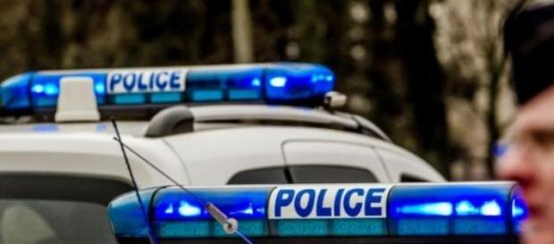 La police auraient été la cible de l'attaque. La police auraient été la cible de l'attaque.