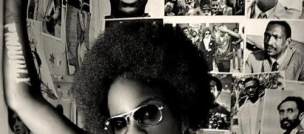 Les Noirs et le Cinéma Français Les Noirs et le Cinéma Français