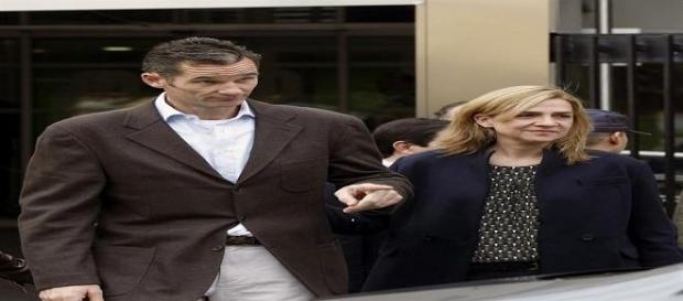 La infanta Cristina se sienta en el banquillo La infanta Cristina se sienta en el banquillo
