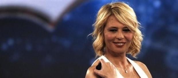 Maria De Filippi fa un salto nel passato Maria De Filippi fa un salto nel passato