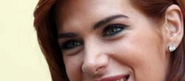 Veronica Maya smentisce licenziamento dalla Rai Veronica Maya smentisce licenziamento dalla Rai