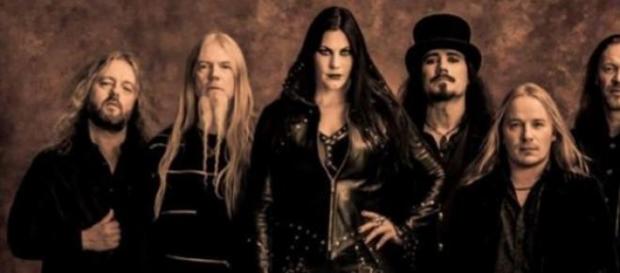 Nightwish com a nova vocalista, Floor Jansen. Nightwish com a nova vocalista, Floor Jansen.