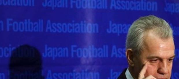 Javier Aguirre tiene las manos limpias Javier Aguirre tiene las manos limpias