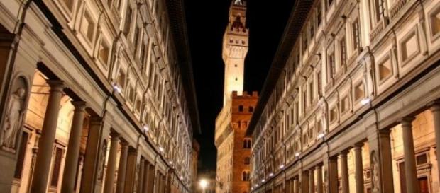 Musei fiorentini: protesta davanti agli Uffizi Musei fiorentini: protesta davanti agli Uffizi