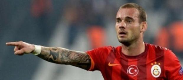 Sneijder potrebbe andare alla Juve a gennaio Sneijder potrebbe andare alla Juve a gennaio
