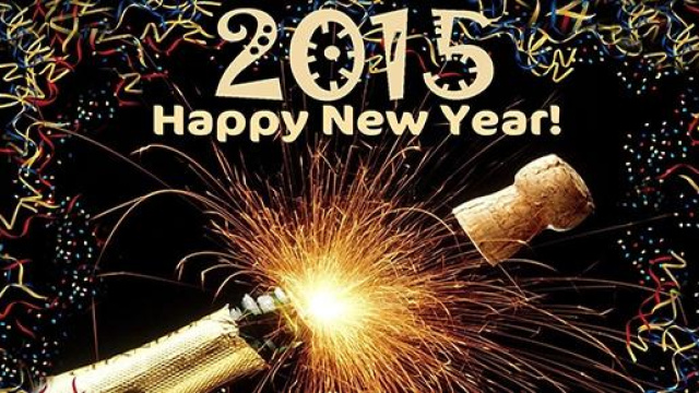Auguri Capodanno 2015: 10 frasi pronte da copiare