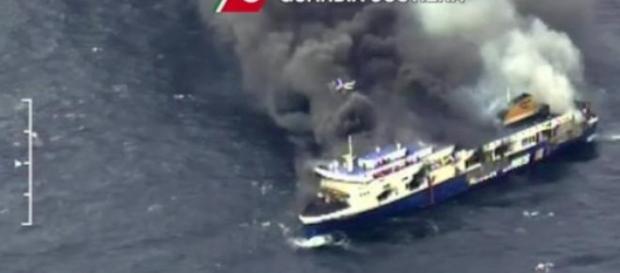 Imagens captadas pela Guarda Costeira Italiana Imagens captadas pela Guarda Costeira Italiana