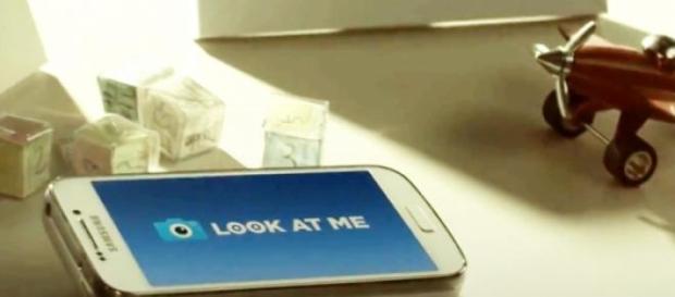 Samsung introduces Look At Me App Samsung introduces Look At Me App