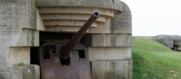 Abrigo nazi em Longues-sur-mer (França) Abrigo nazi em Longues-sur-mer (França)