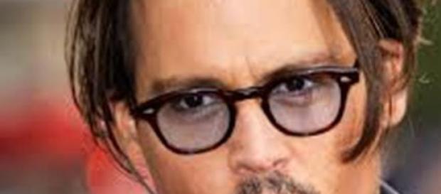 El atractivo, sexy y carismático Johnny Depp El atractivo, sexy y carismático Johnny Depp
