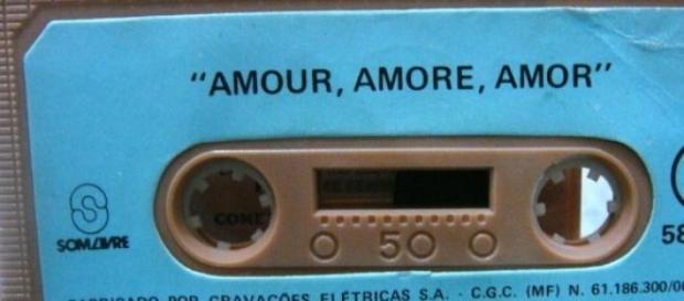 Músicas românticas não saem de moda nunca. Músicas românticas não saem de moda nunca.
