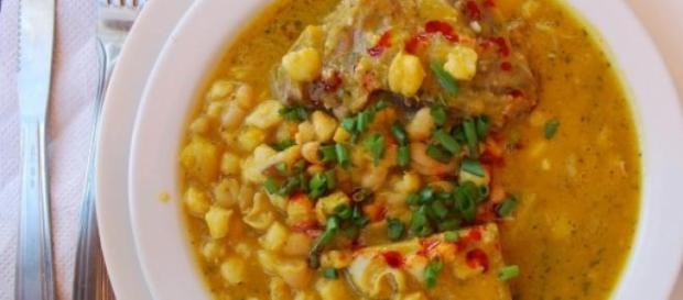 Locro, típico plato argentino Locro, típico plato argentino