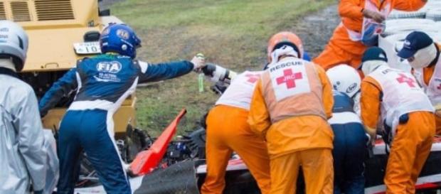 Momento del accidente en el circuito japonés Momento del accidente en el circuito japonés