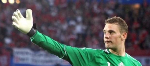 Neuer é um dos finalistas da Bola de Ouro 2014 Neuer é um dos finalistas da Bola de Ouro 2014