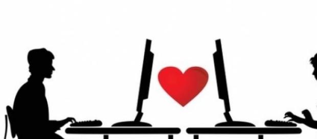 Relacionamento virtual: realidade ou fantasia? Relacionamento virtual: realidade ou fantasia?