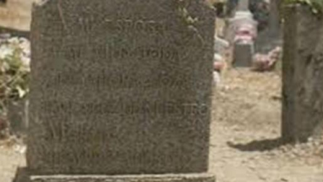 Tristan chiede sulla tomba di Pepa.