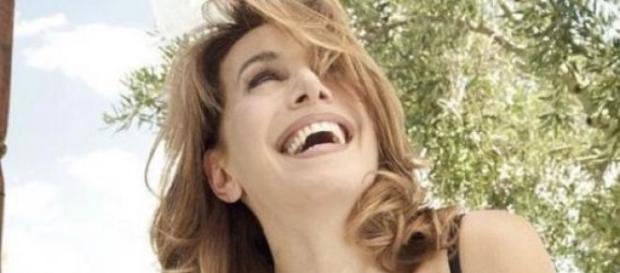 Mediaset sospende programmi di Barbara d'Urso Mediaset sospende programmi di Barbara d'Urso