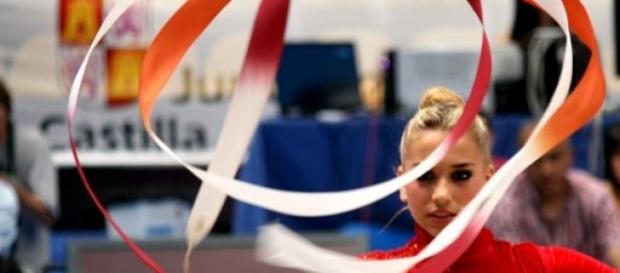 Una de las mejores gimnastas del país (fotoritmic) Una de las mejores gimnastas del país (fotoritmic)